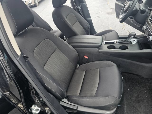 Used 2025 Nissan Altima 2.5 SV FWD image 13