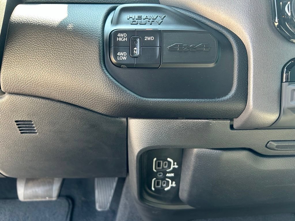 Used 2021 RAM 2500 Big Horn w/ Level 1 Equipment Group AWD/4WD image 38