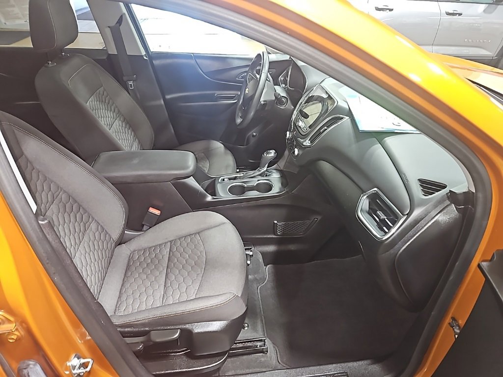 Used 2018 Chevrolet Equinox LT w/ Sun & Infotainment Package image 33