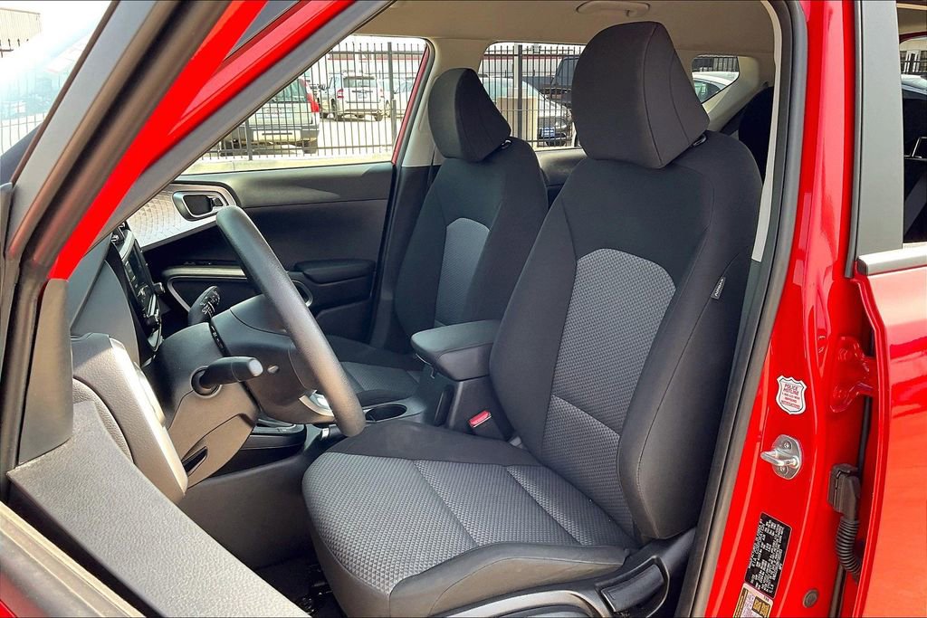 Used 2022 Kia Soul LX w/ Technology Package image 22