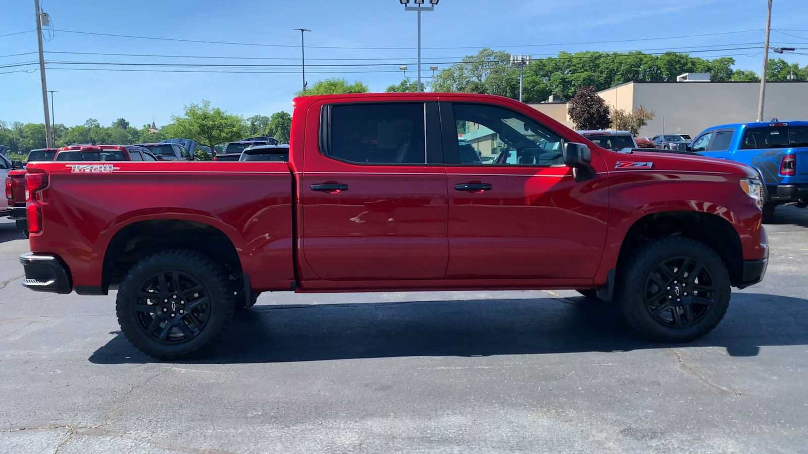 Certified 2024 Chevrolet Silverado 1500 LT Trail Boss w/ Convenience Package II AWD/4WD image 9