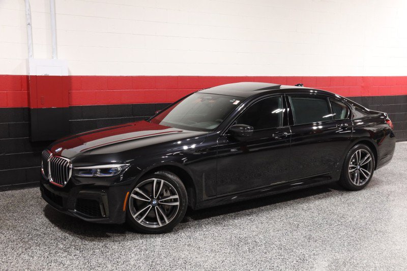Used 2020 BMW 750i xDrive w/ Executive Package AWD/4WD image 19