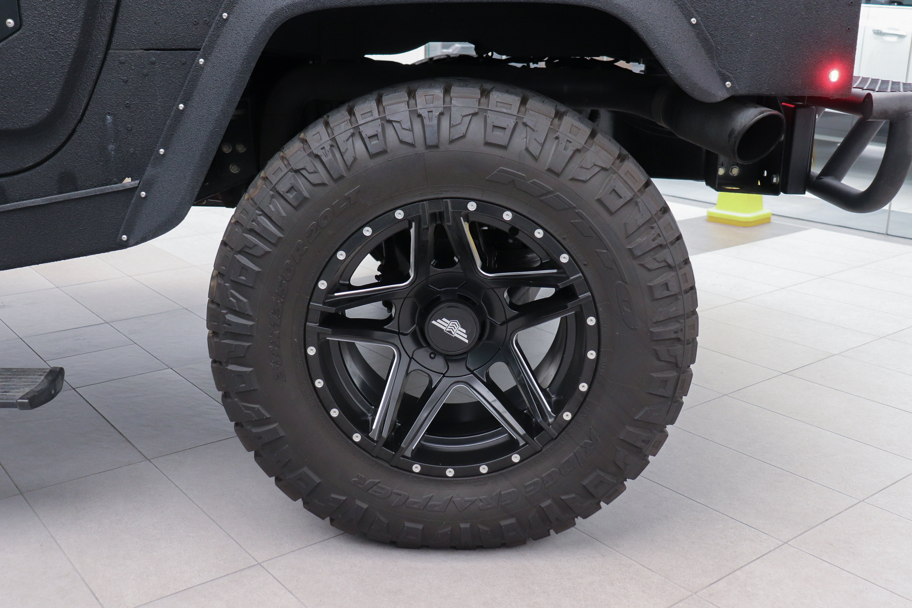 Used 1995 HUMMER H1 4-Door Wagon AWD/4WD image 6