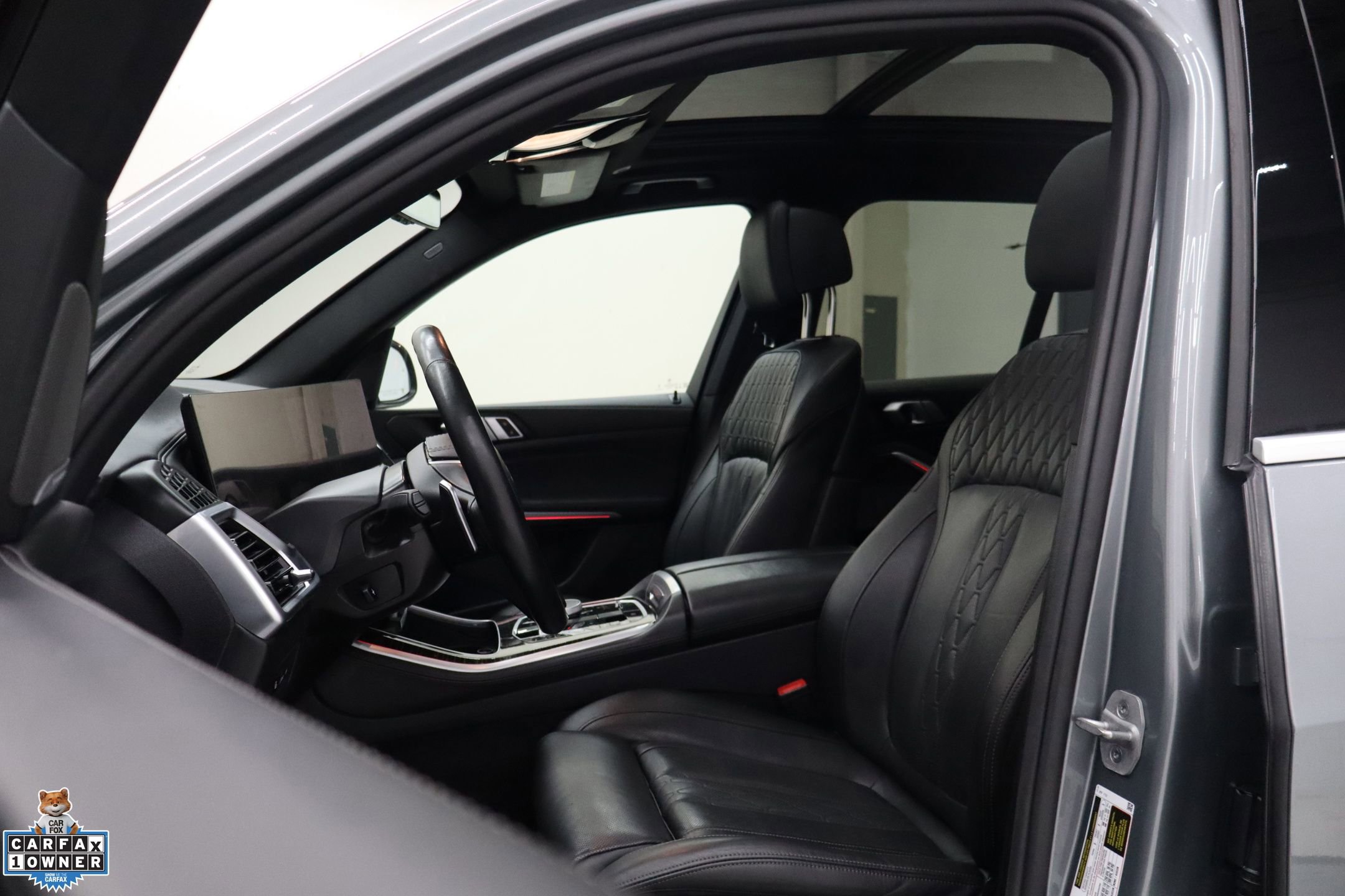 Used 2025 BMW X5 xDrive50e image 13