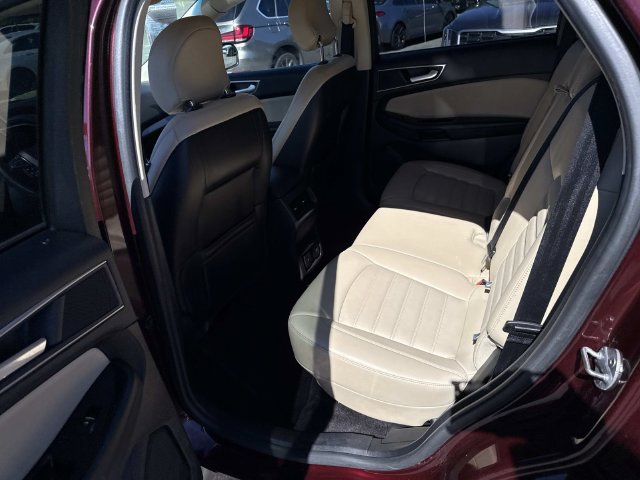 Used 2017 Ford Edge SEL w/ Equipment Group 201A AWD/4WD image 16