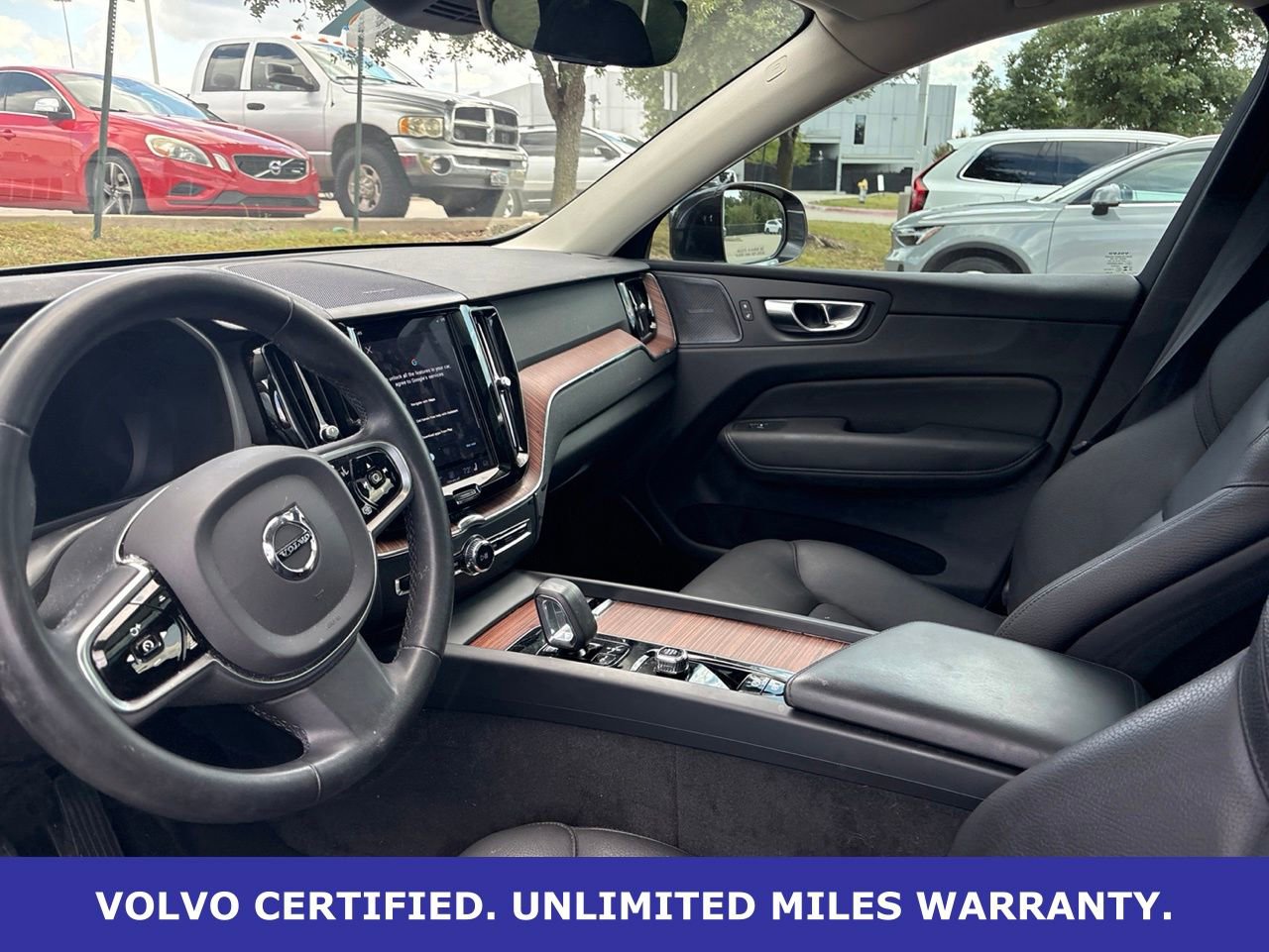 Certified 2023 Volvo XC60 B5 Plus AWD/4WD image 17