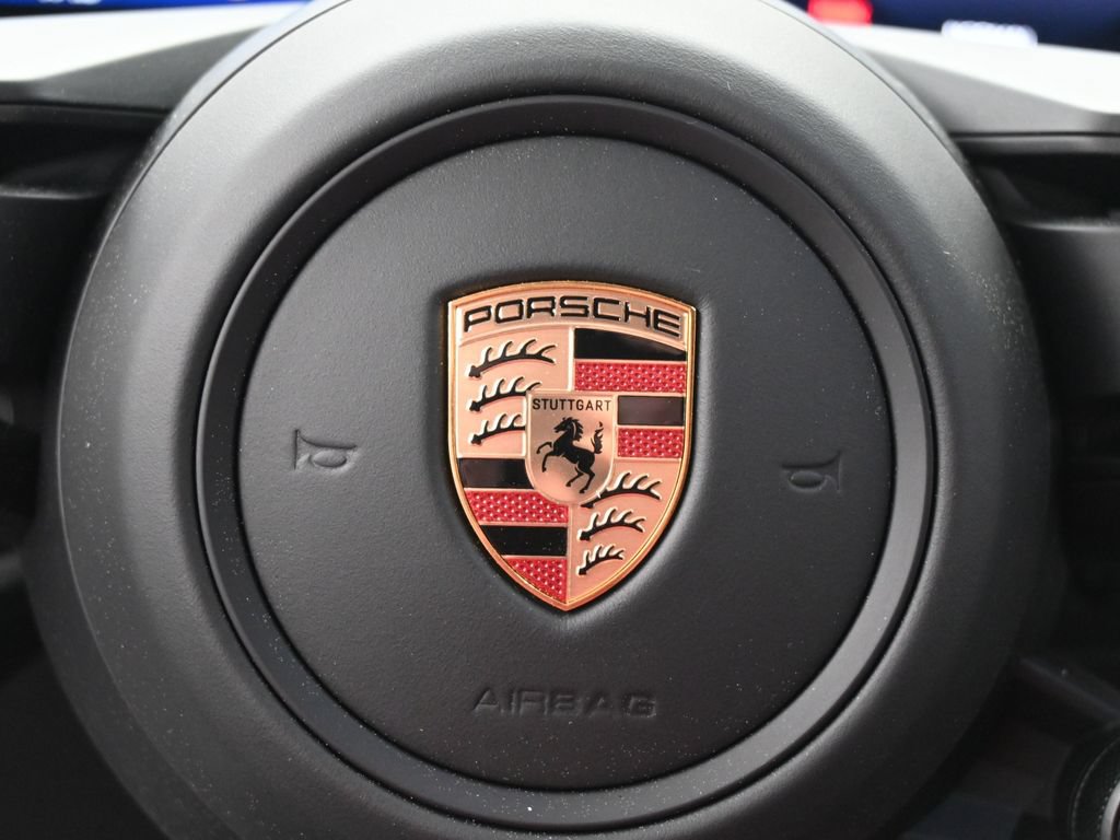 Certified 2025 Porsche Macan 4S Electric AWD/4WD image 23