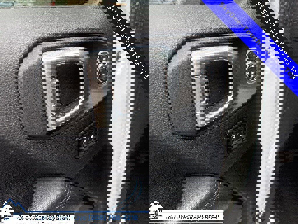 Used 2023 Jeep Wrangler Unlimited Rubicon 4xe w/ Safety Group image 13