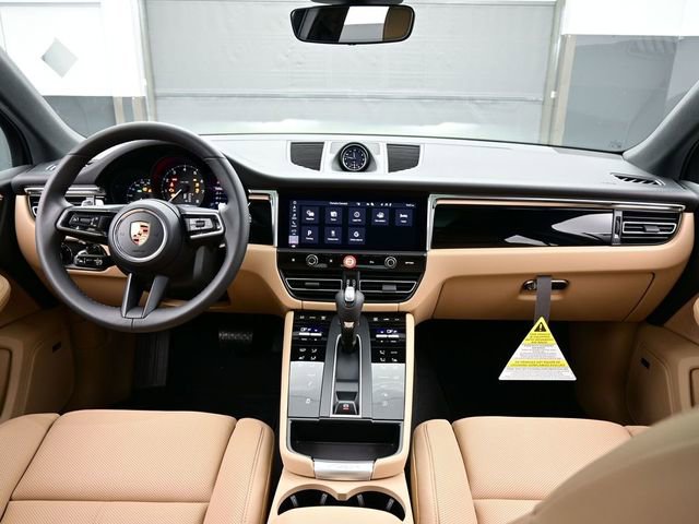 New 2026 Porsche Macan image 20