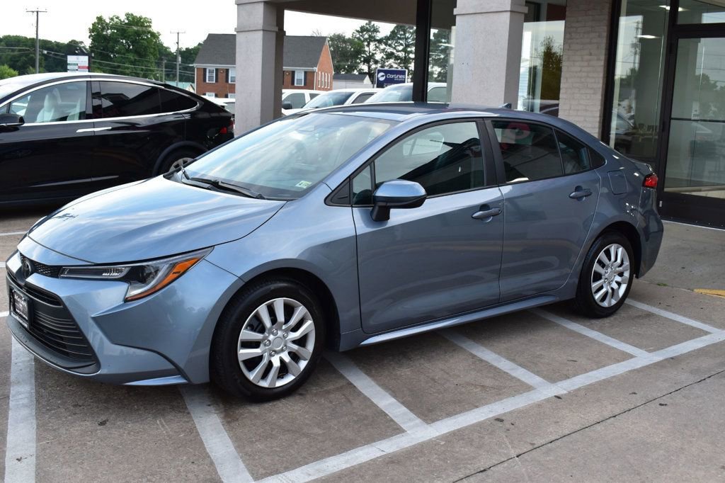 Used 2024 Toyota Corolla LE image 8