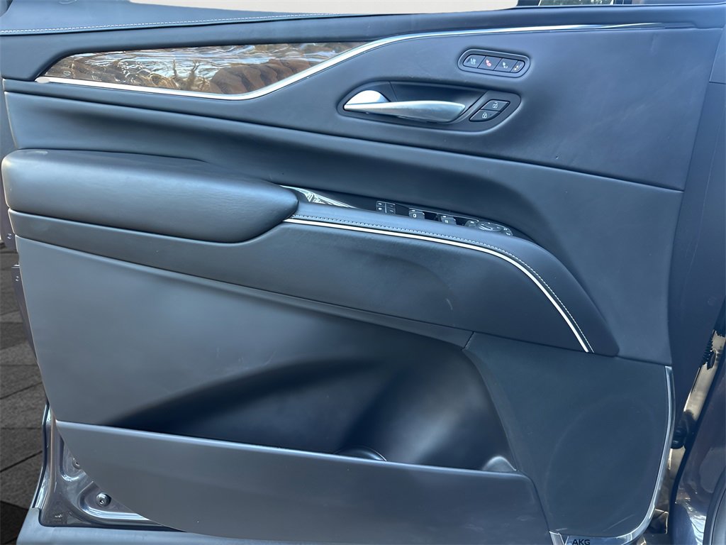 Used 2023 Cadillac Escalade Sport Platinum image 28