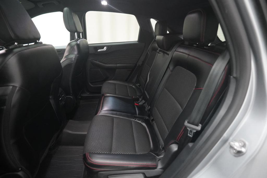 Used 2024 Ford Escape ST-Line w/ Tech Pack #1 AWD/4WD image 16