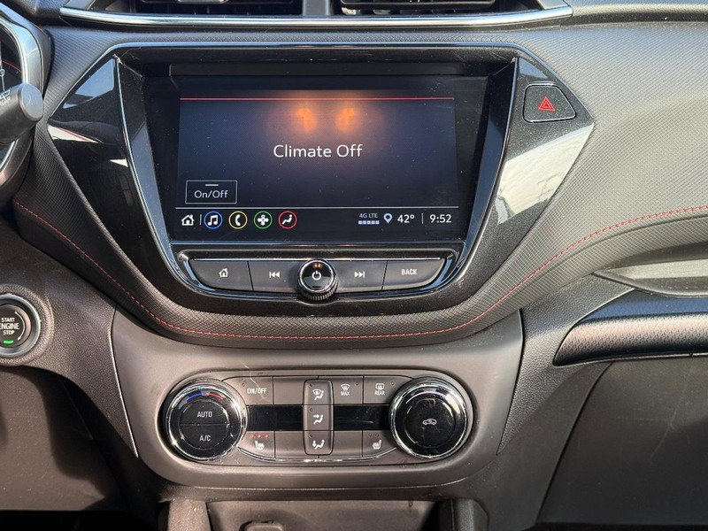 Used 2021 Chevrolet TrailBlazer RS w/ Sun and Liftgate Package image 15