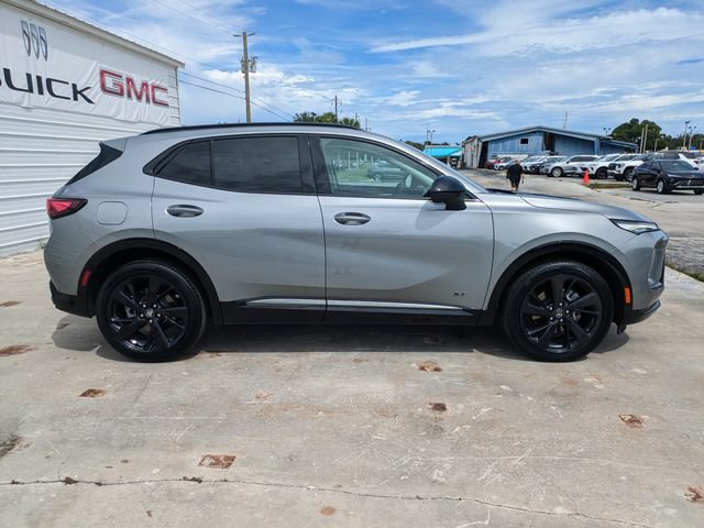 Used 2024 Buick Envision Sport Touring AWD/4WD image 3