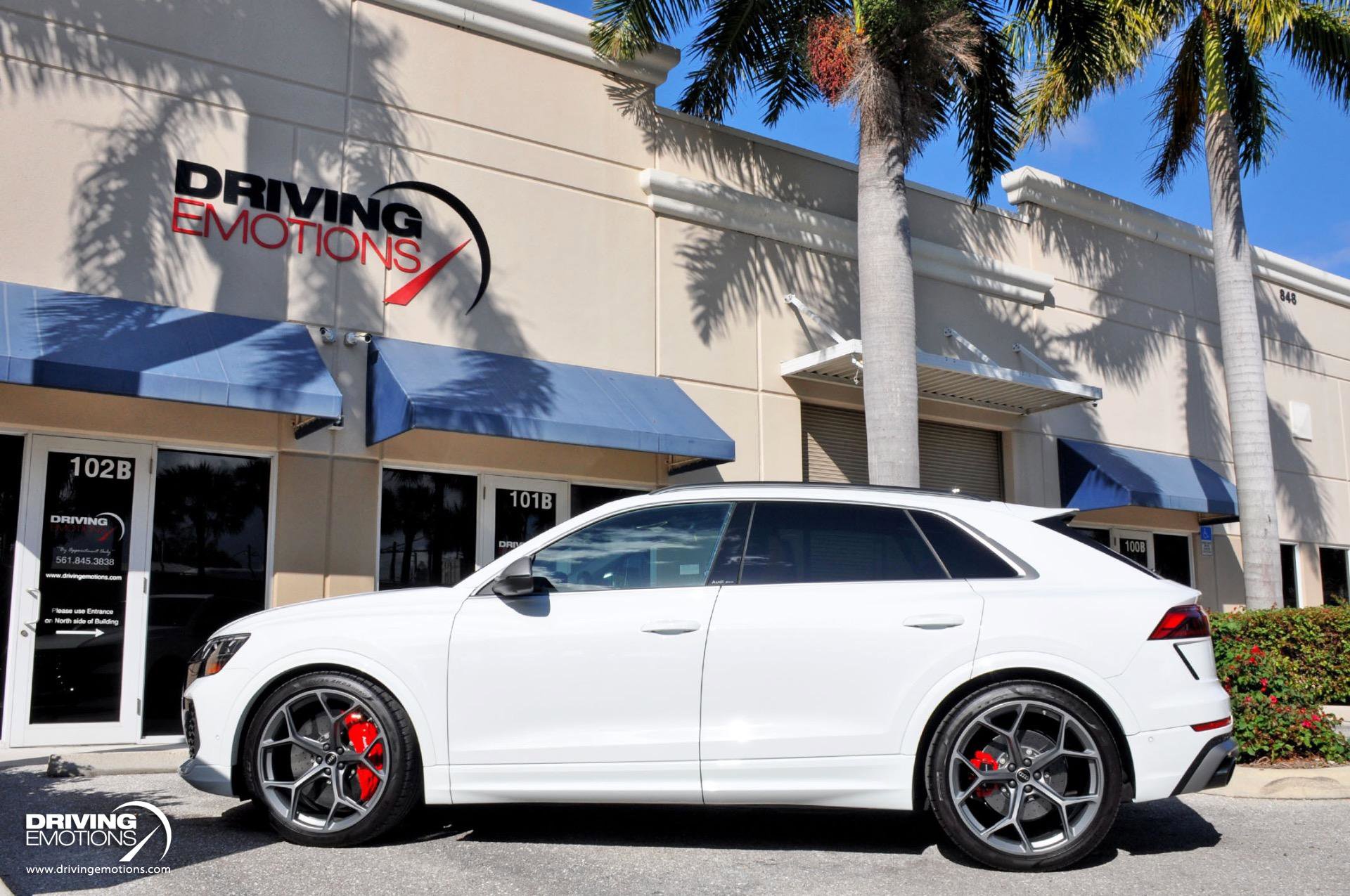 Used 2025 Audi RS Q8 performance image 34