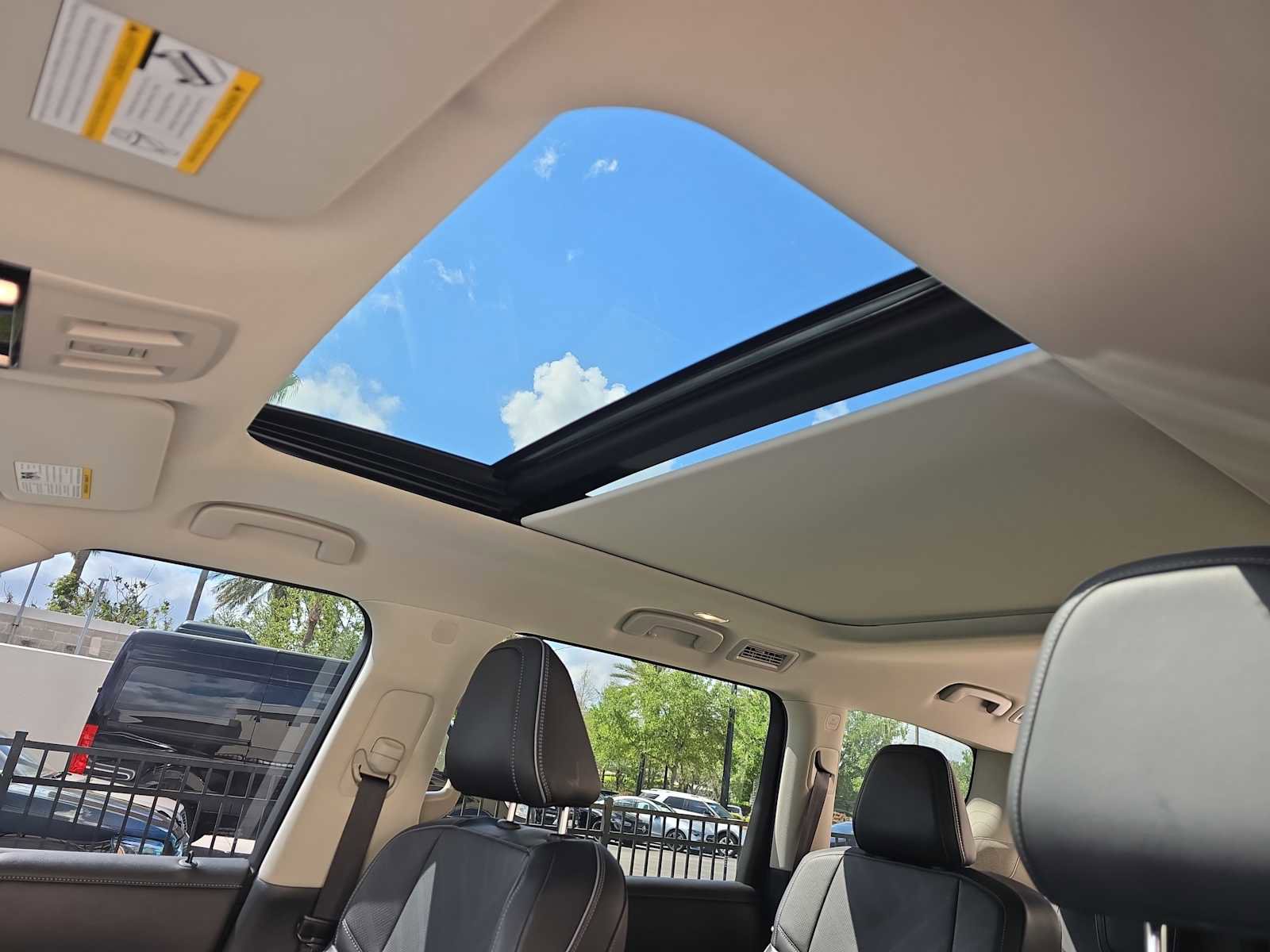 Certified 2025 INFINITI QX80 Luxe image 25