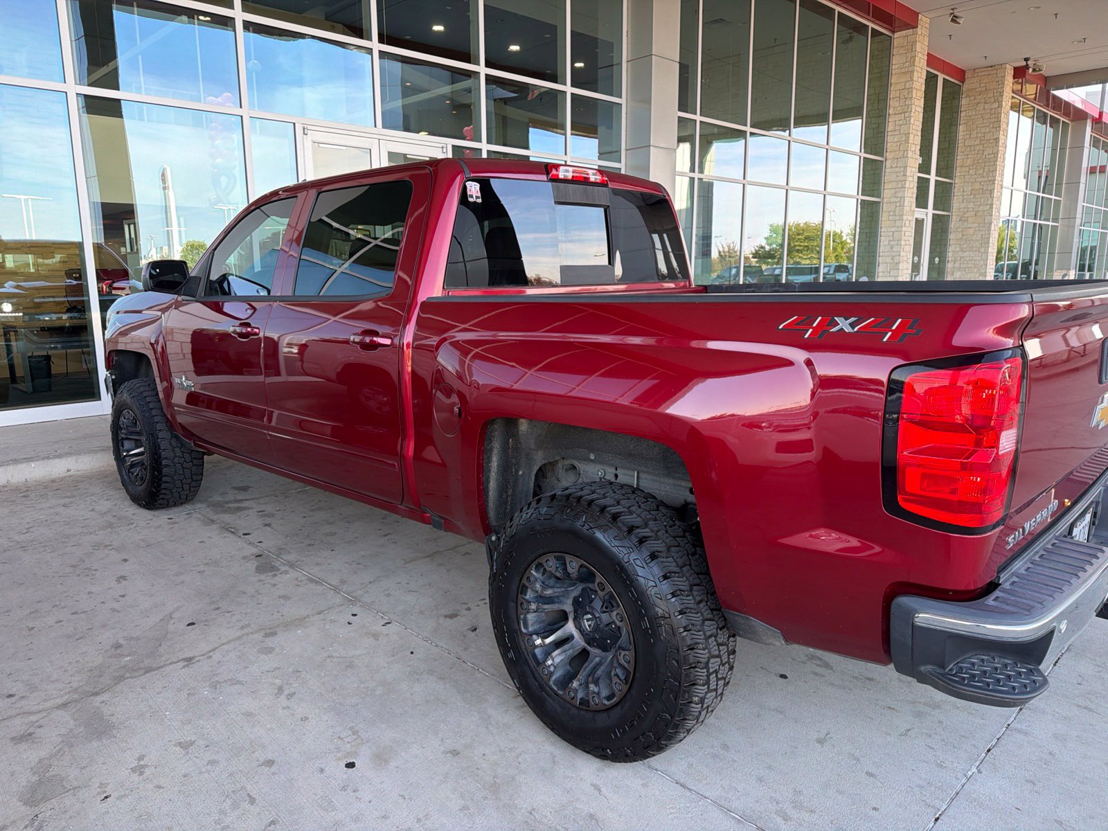 Used 2018 Chevrolet Silverado 1500 LT w/ Texas Edition AWD/4WD image 18