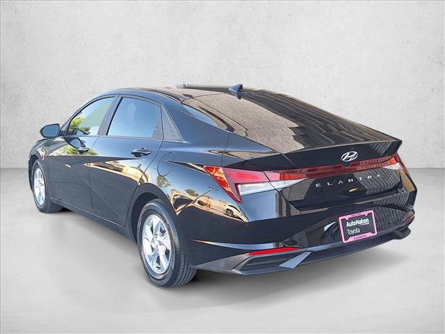 Used 2023 Hyundai Elantra SE image 7