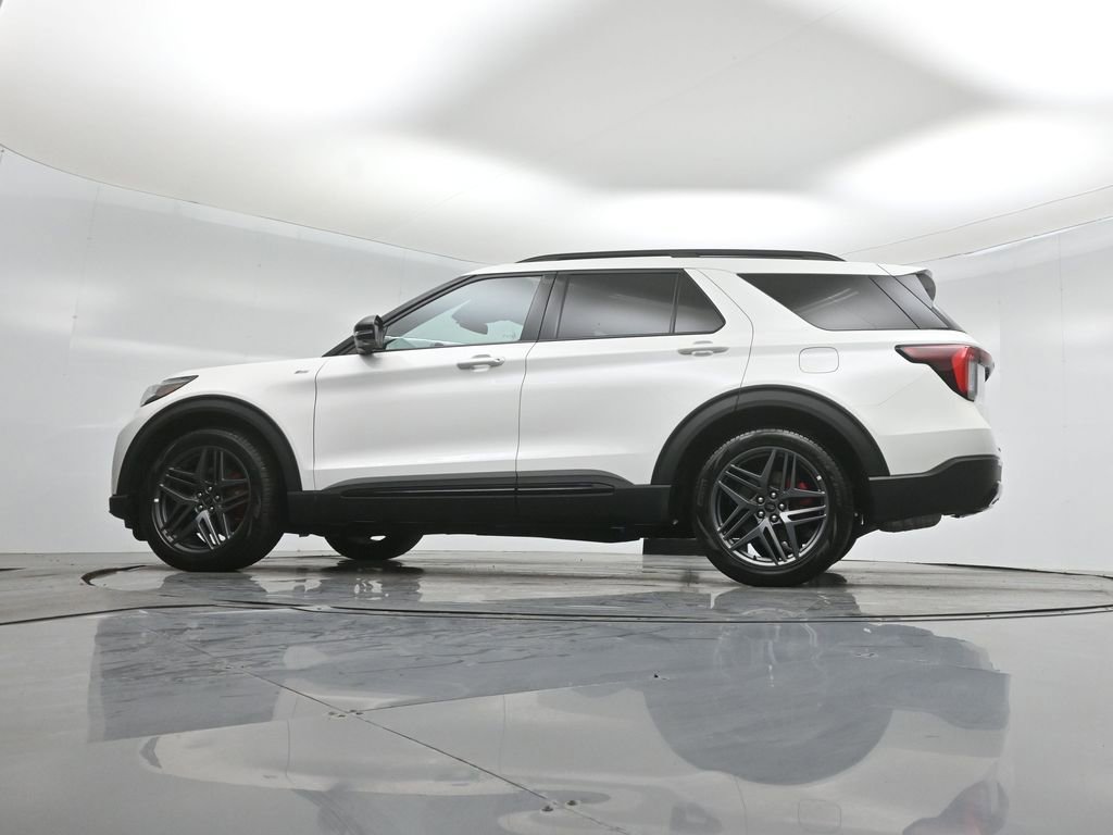 Certified 2025 Ford Explorer ST-Line w/ Premium Package image 56