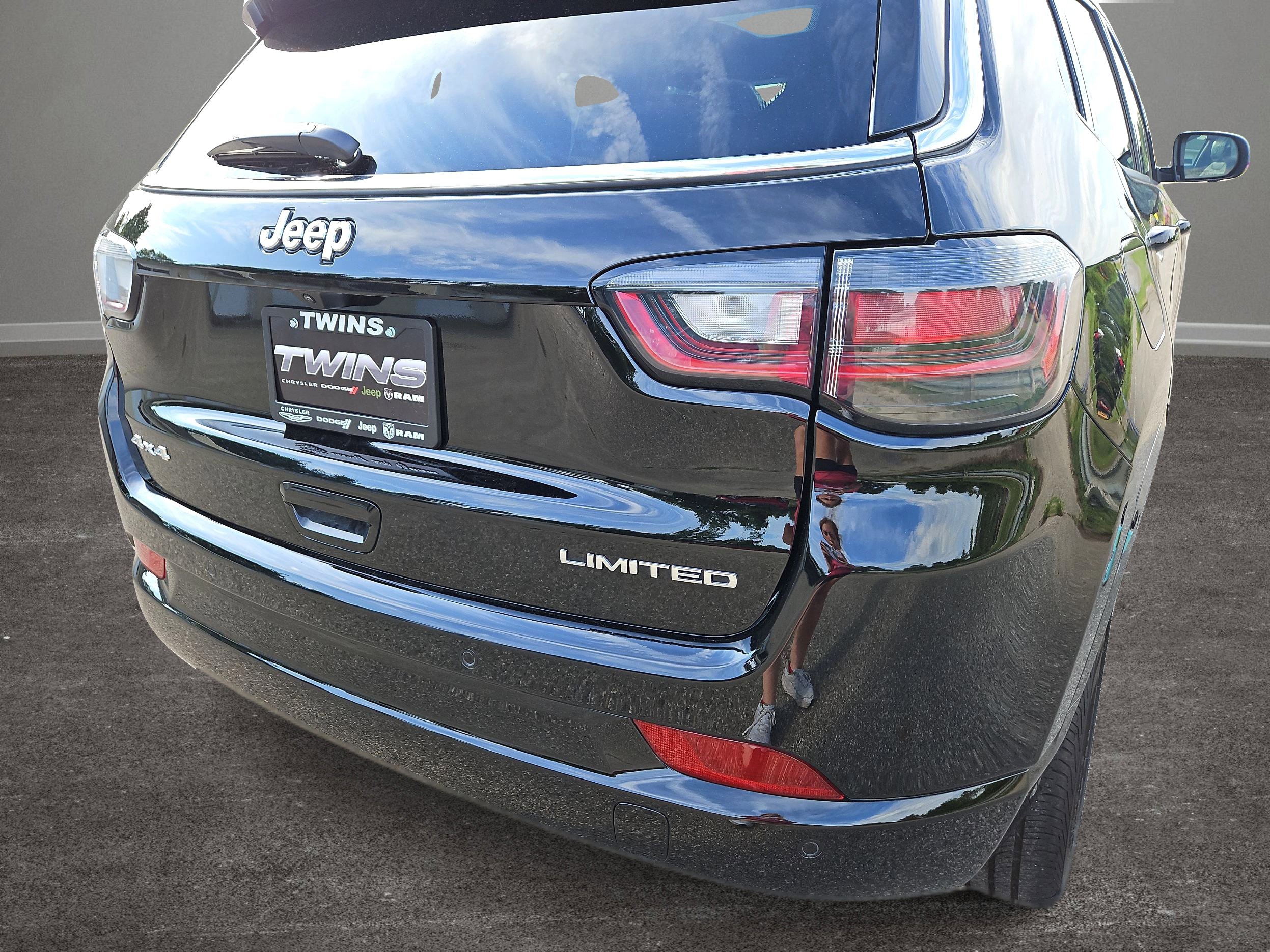 New 2024 Jeep Compass Limited w/ Elite Group image 39