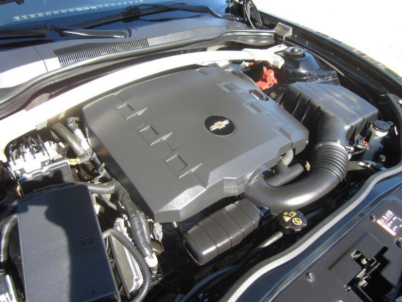 Used 2015 Chevrolet Camaro LT RWD image 31