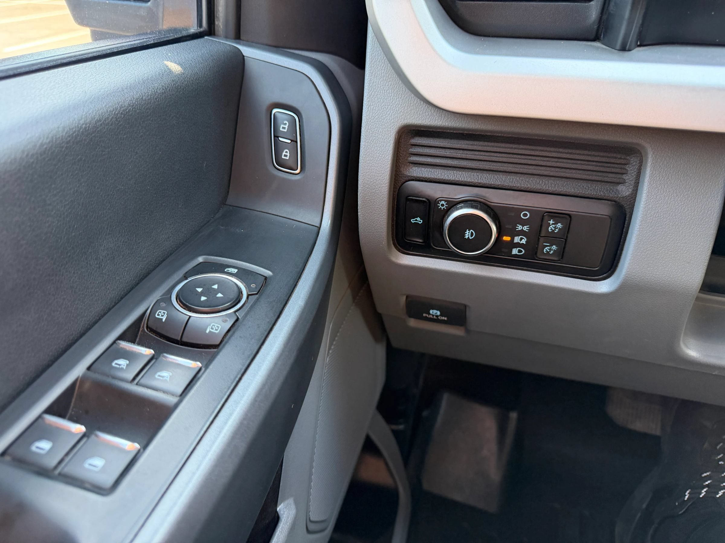 Used 2023 Ford F250 XL w/ STX Appearance Package AWD/4WD image 28