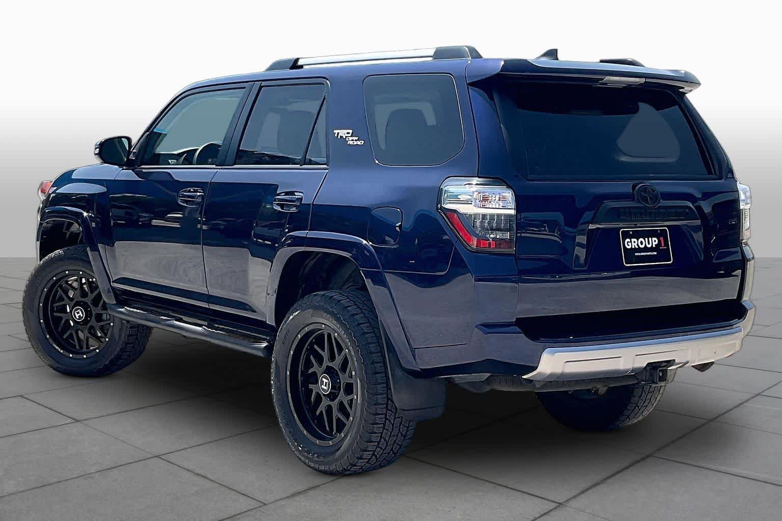 Used 2017 Toyota 4Runner TRD Off-Road Premium AWD/4WD image 11