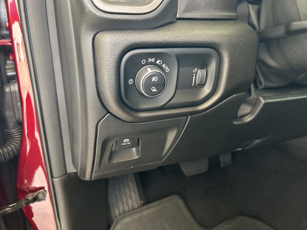 New 2025 RAM 1500 Tradesman AWD/4WD image 33