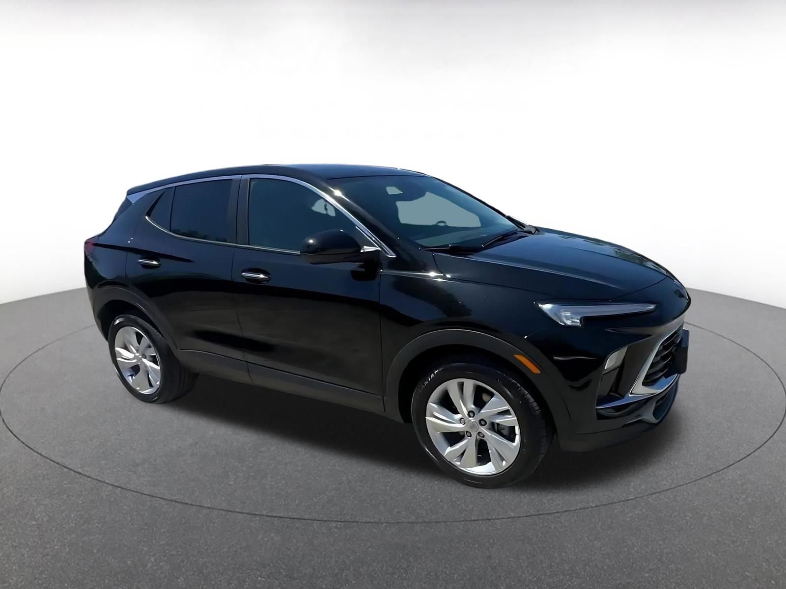 Used 2025 Buick Encore GX Preferred image 2