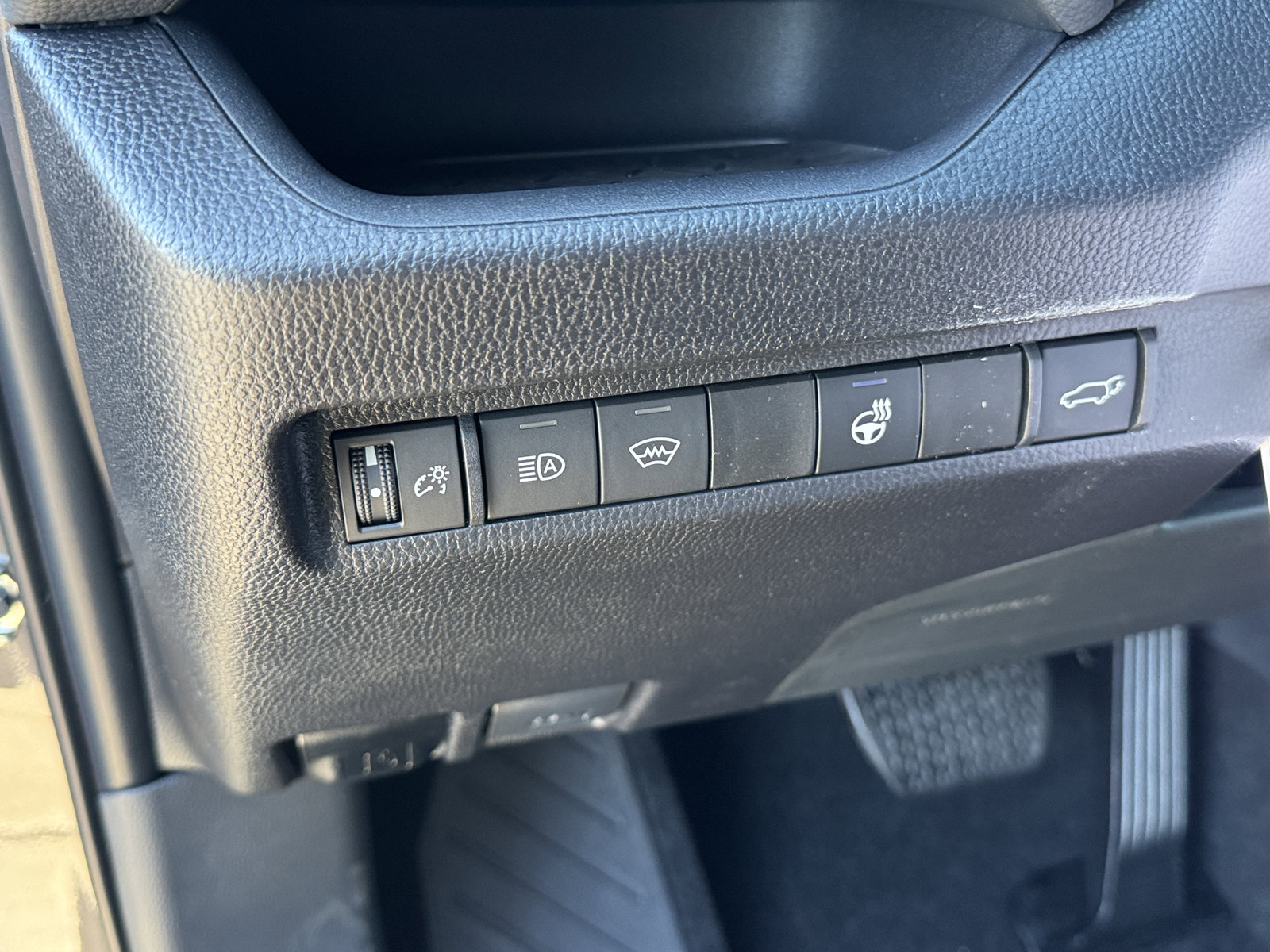 New 2025 Toyota RAV4 XLE Premium image 17