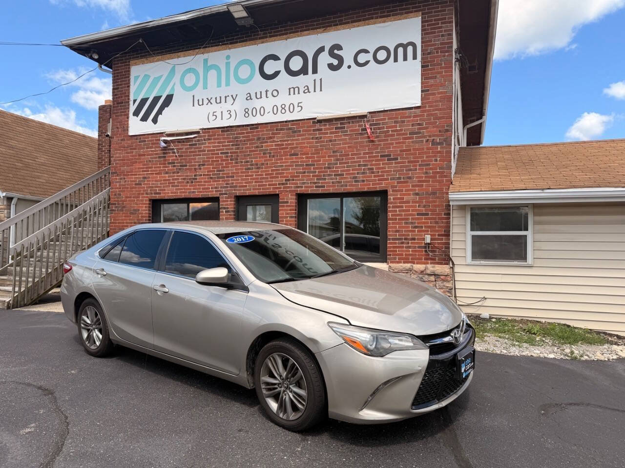 Used 2017 Toyota Camry SE