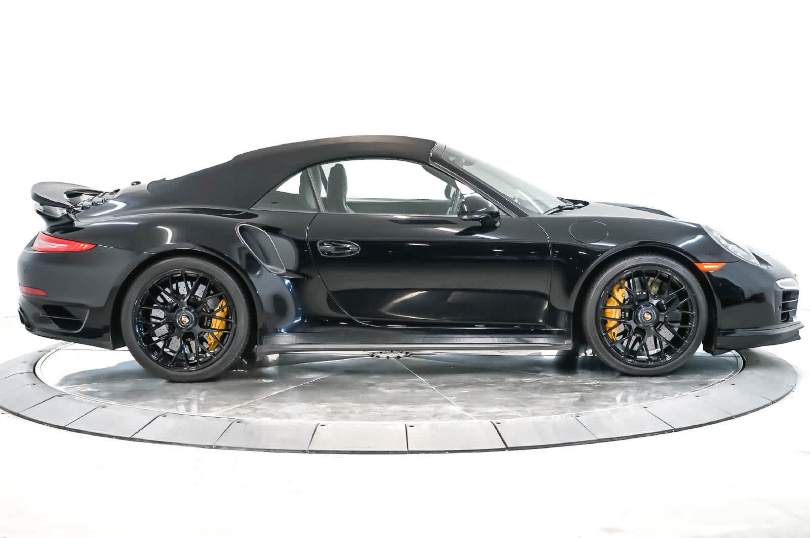 Certified 2015 Porsche 911 Turbo S AWD/4WD image 8