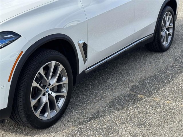 Used 2025 BMW X5 xDrive40i w/ Premium Package image 13