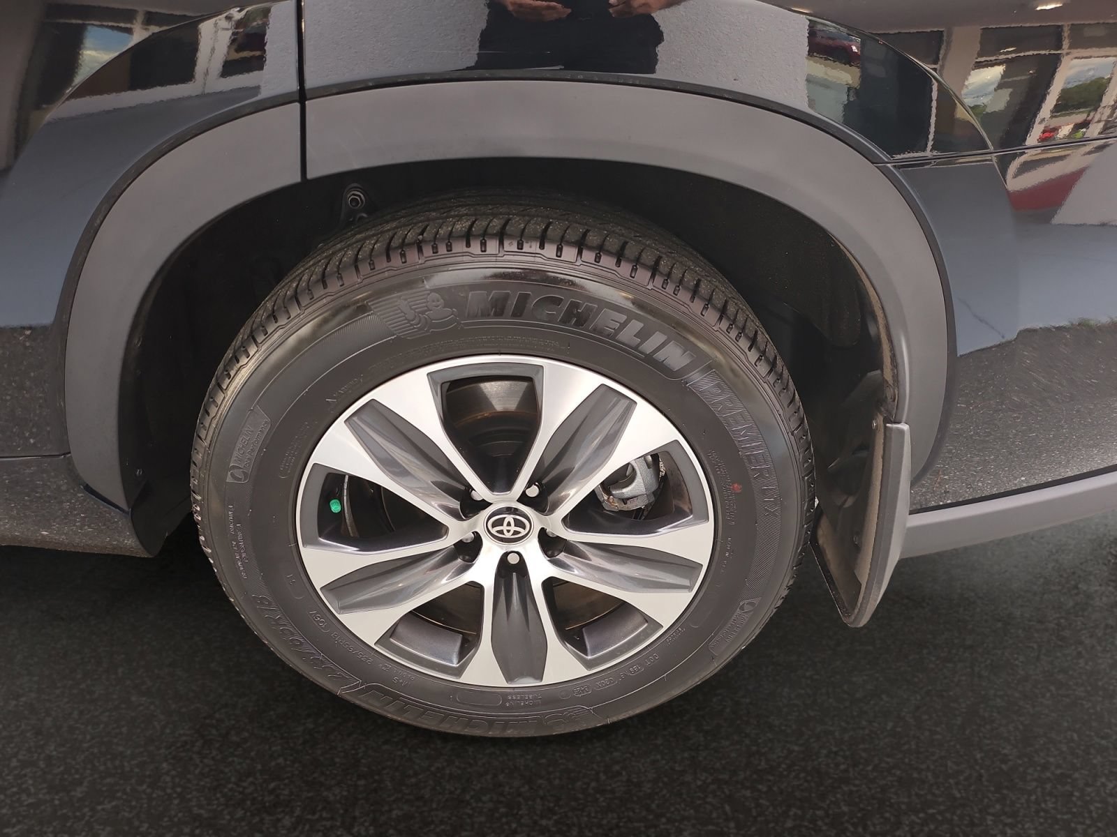 Used 2026 Toyota Highlander XLE AWD/4WD image 46