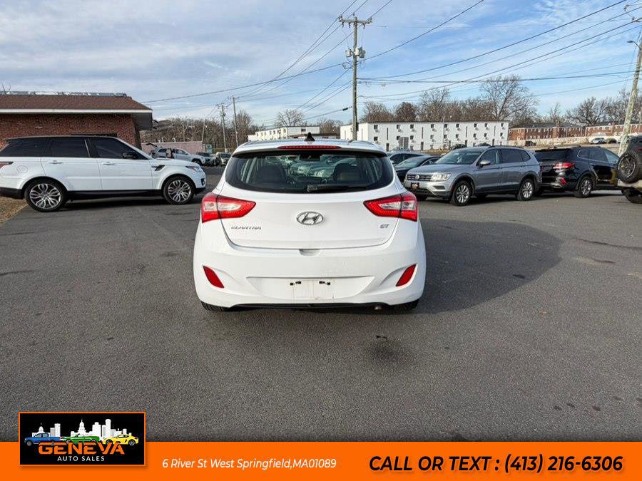 Used 2014 Hyundai Elantra GT w/ Option Group 03 image 7
