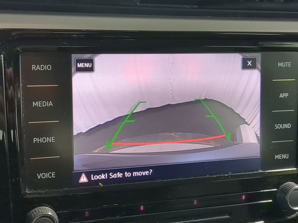 Used 2020 Volkswagen Passat 2.0T SE image 31