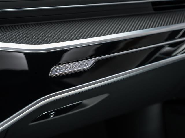 Used 2023 Audi S6 Premium Plus w/ Premium Plus Package image 31