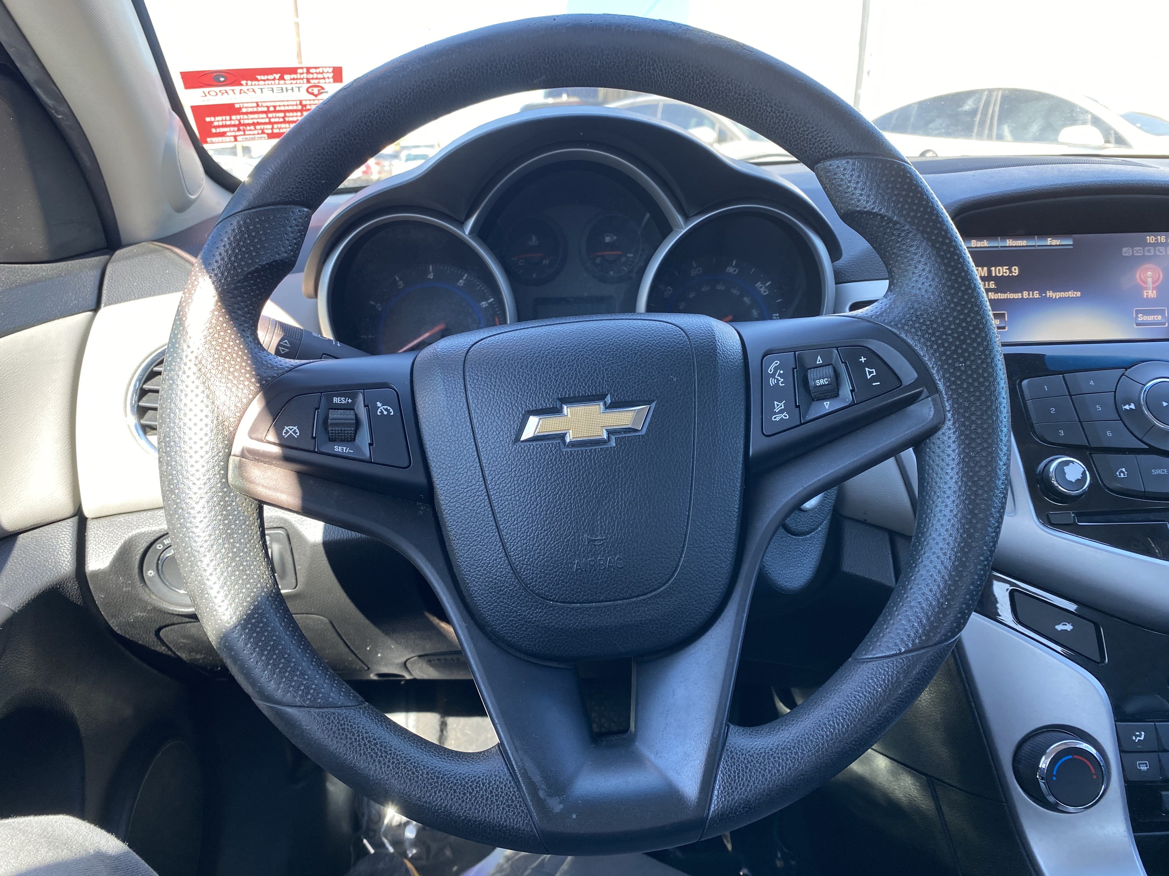 Used 2016 Chevrolet Cruze LT w/ Technology Package FWD image 21