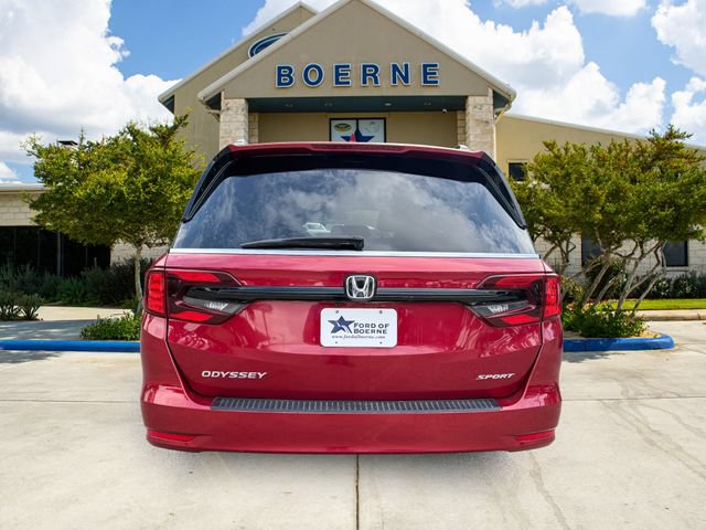 Used 2023 Honda Odyssey Sport image 4