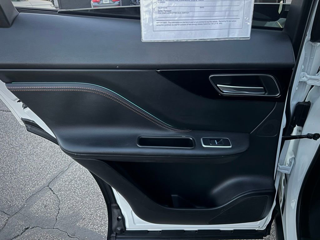 Used 2020 Jaguar F-PACE Prestige image 21