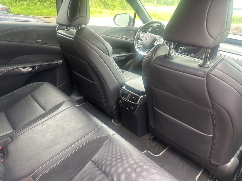 Used 2024 Lexus RX 500h F Sport w/ Convenience Package AWD/4WD image 32