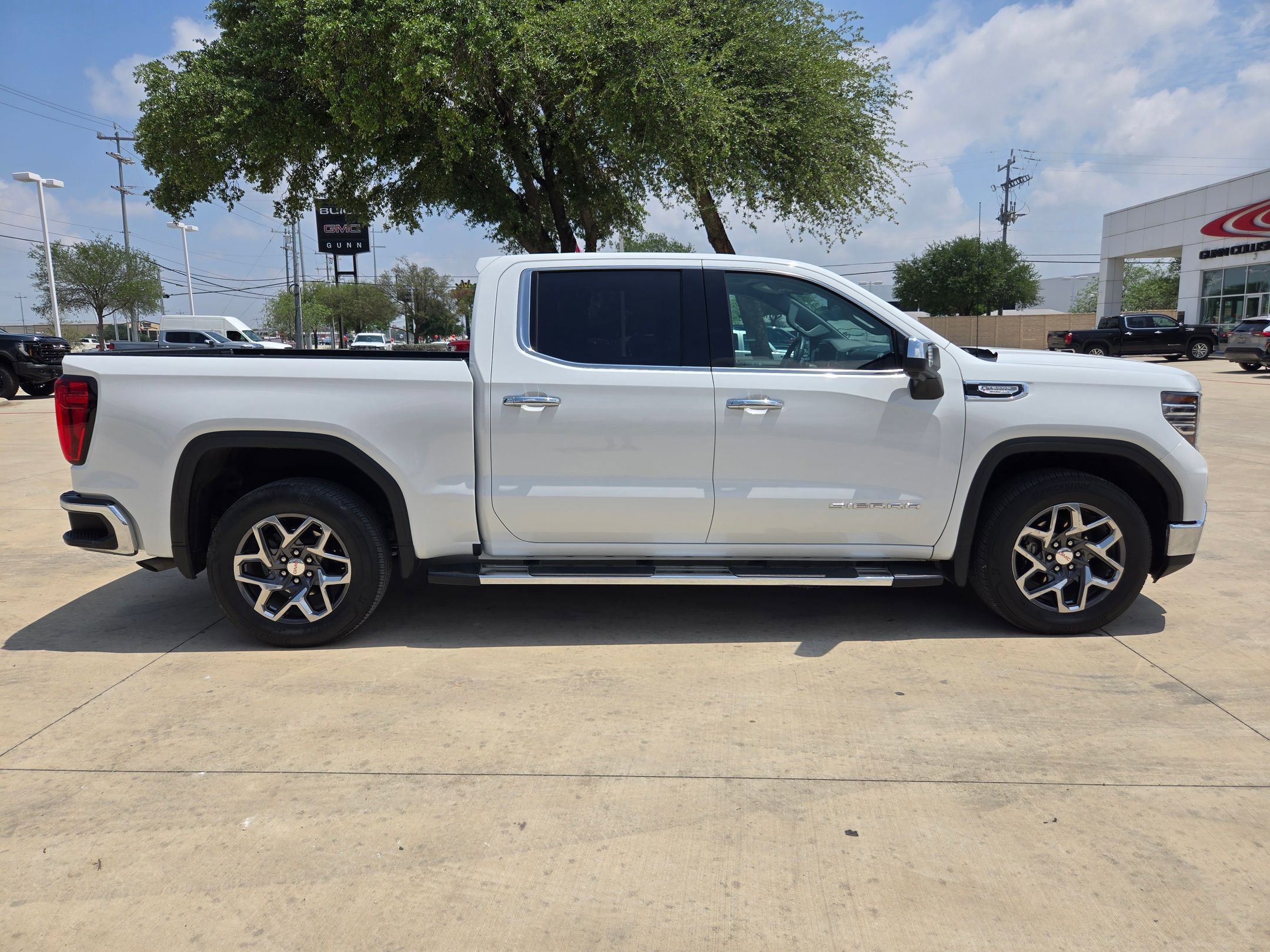 Certified 2024 GMC Sierra 1500 SLT RWD image 8