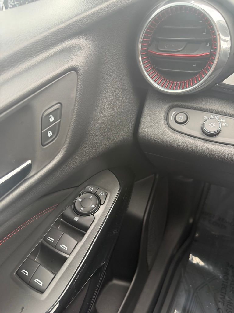 New 2026 Chevrolet Trax RS w/ Sunroof Package image 17