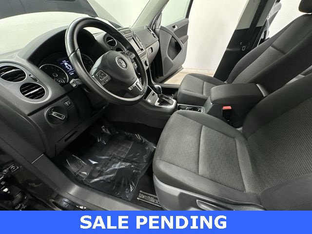 Used 2017 Volkswagen Tiguan Limited w/ Premium Package image 15