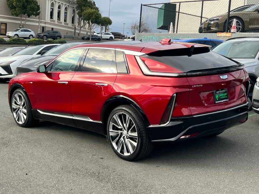 Used 2024 Cadillac Lyriq Luxury w/ LPO, Floor Liner Package image 7