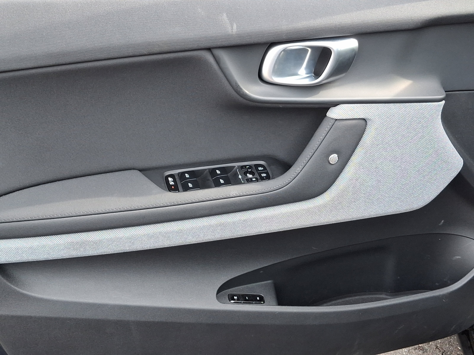 Used 2022 Polestar Polestar 2 w/ Plus Package image 12