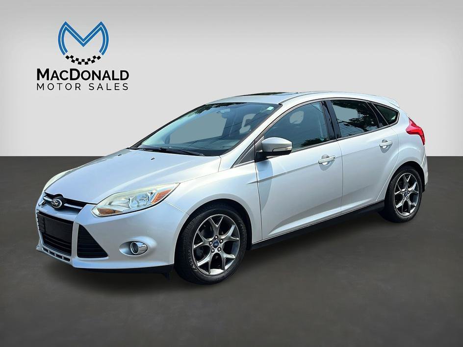 Used 2014 Ford Focus SE w/ Equipment Group 201A FWD image 1