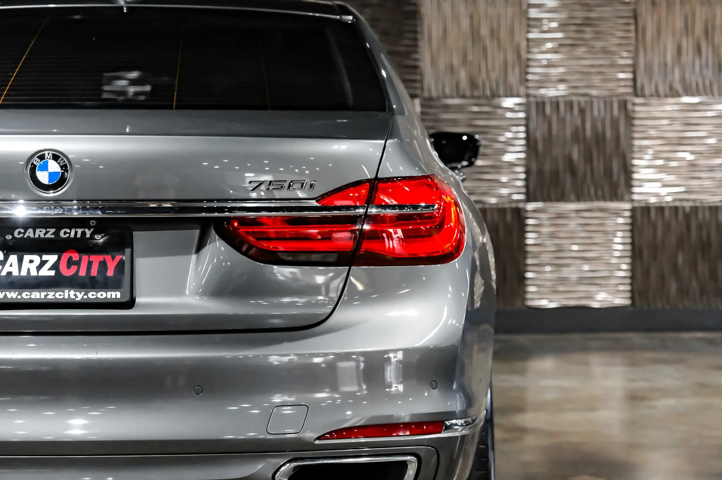 Used 2018 BMW 750i xDrive AWD/4WD image 53