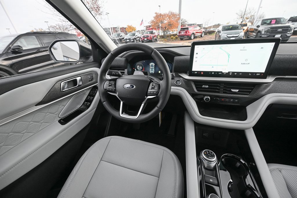 New 2026 Ford Explorer Platinum w/ LUX Leather Package image 30