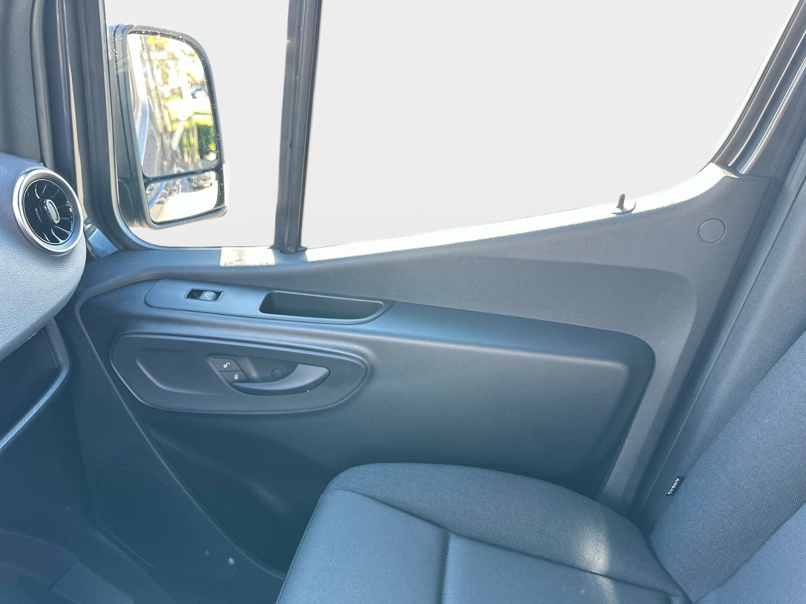 New 2026 Mercedes-Benz Sprinter 2500 image 17